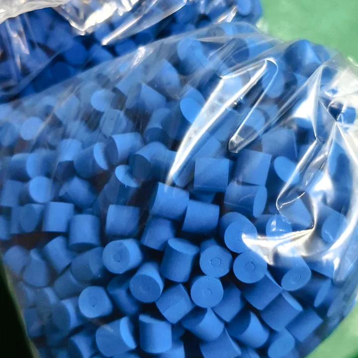 Hollow sponge plug pack